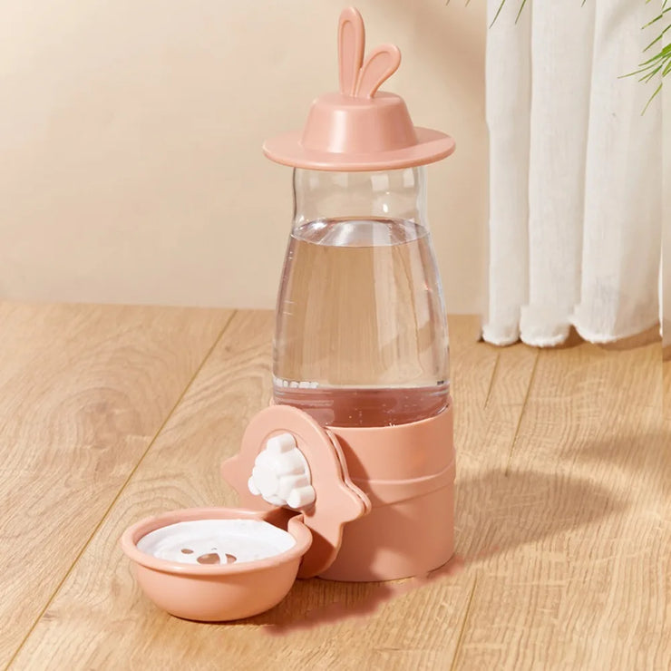 Leakproof Pet Water Dispenser 600ml Anti-Splash Rabbit Drinking Bowl